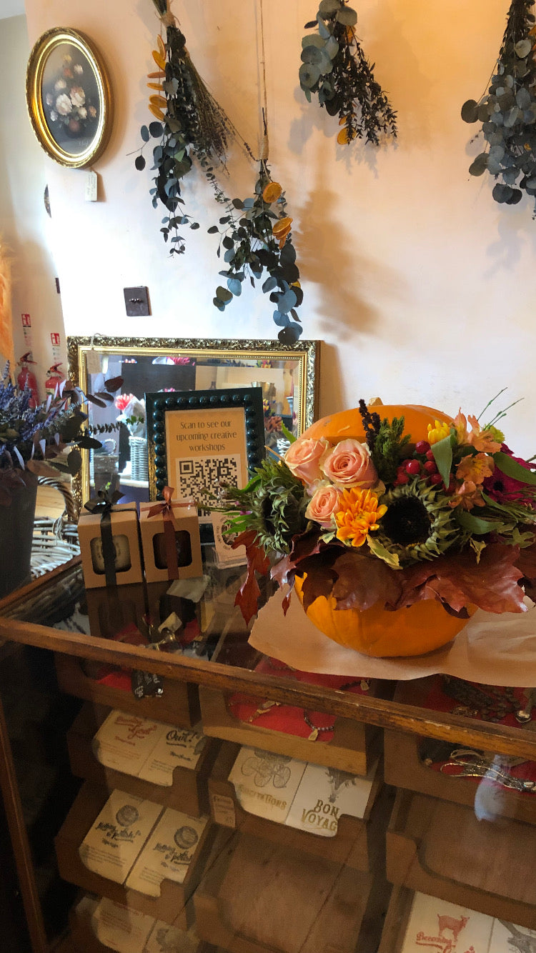 Floral Pumpkin Workshop @ Onze Atelier Cheadle - Saturday 26th October 2024